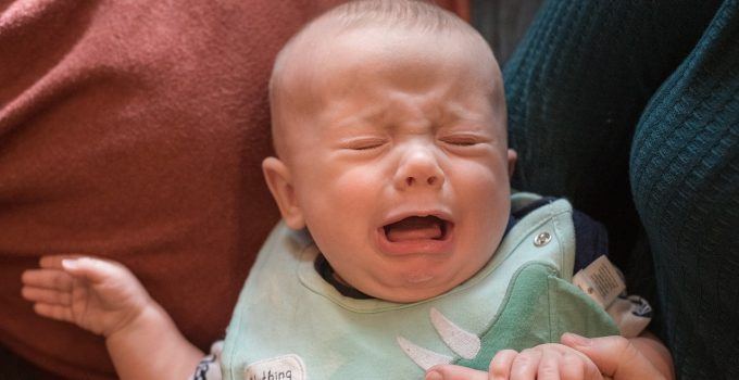O que significa sonhar com bebê chorando?